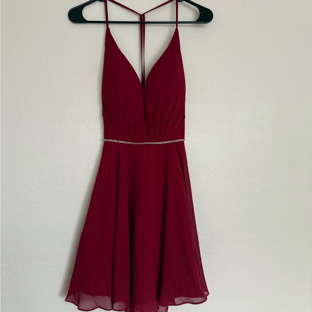Elegant Burgundy Spaghetti Strap Dress